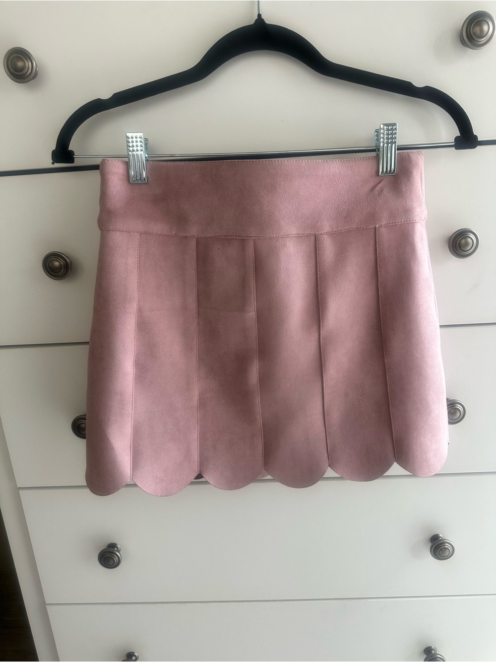 Scallop Hem Button-Front Mini Skirt in Dusty Pink - Picture 6 of 6